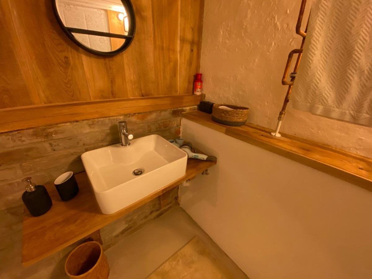 Art Boutique Budget Apartment Im Hinterhof Menden Altstadt Exterior foto