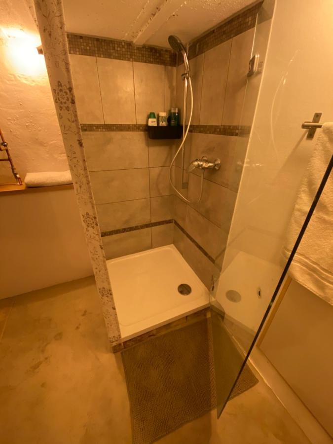 Art Boutique Budget Apartment Im Hinterhof Menden Altstadt Exterior foto